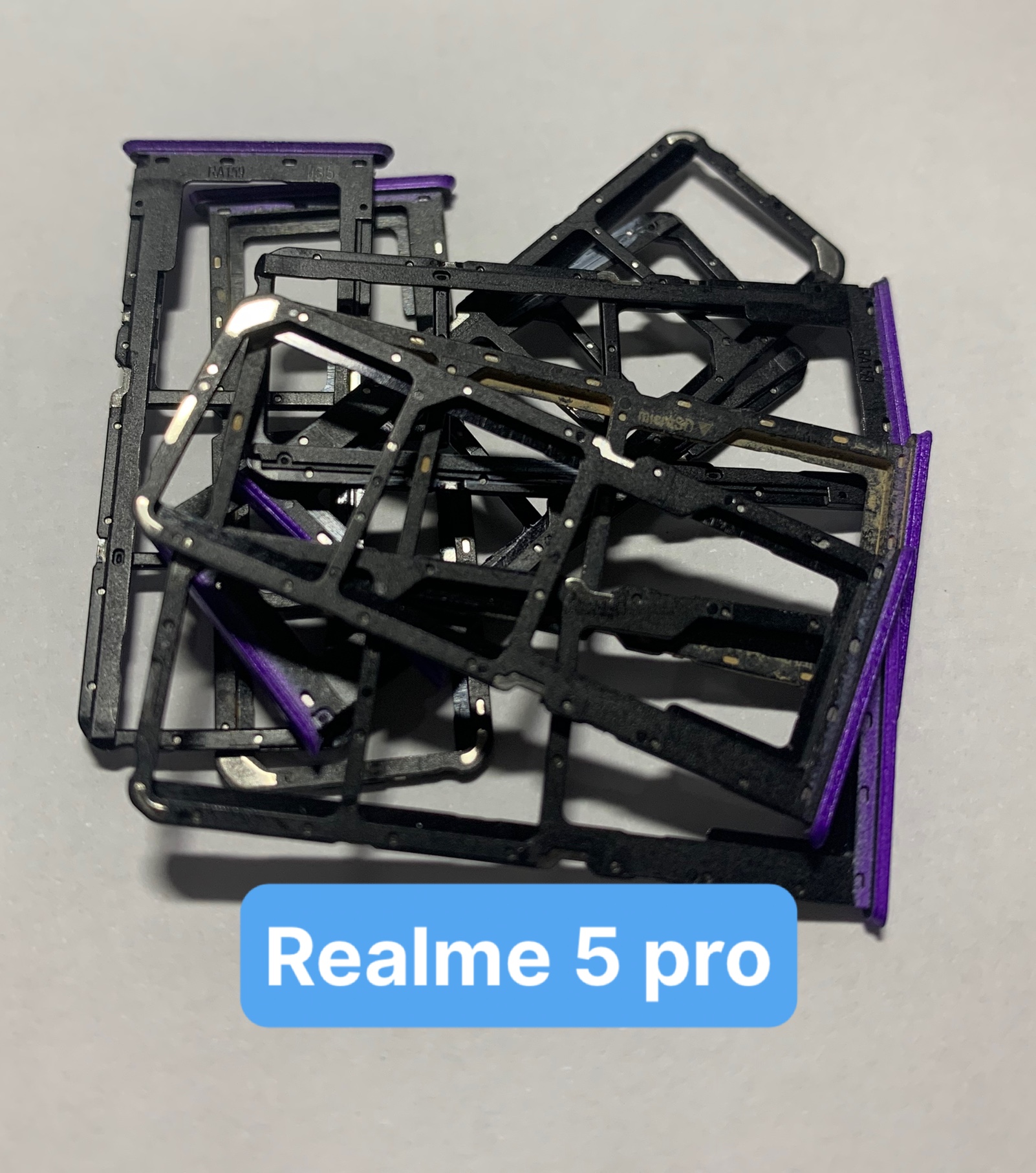Khay sim Realme 5 pro