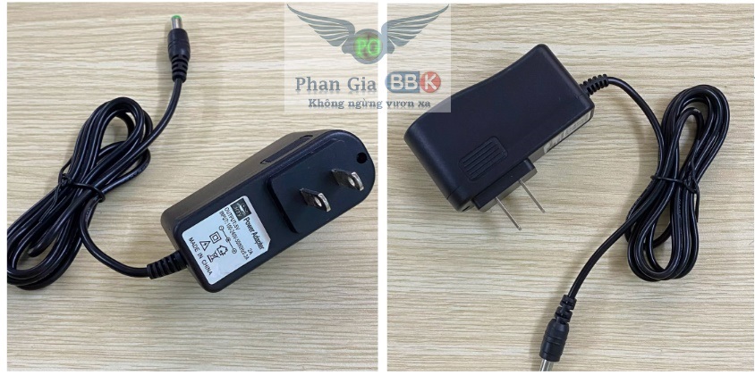 Sạc pin máy bắn cốt, máy cân mực laze 5v