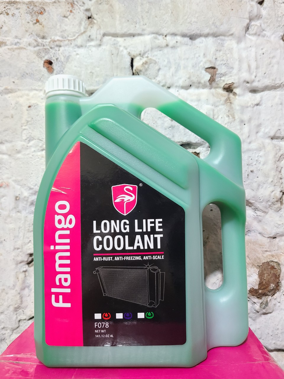 Nước làm mát động cơ ô tô Flamingo F078 ( Can Màu Xanh ) - Can 4 lít.