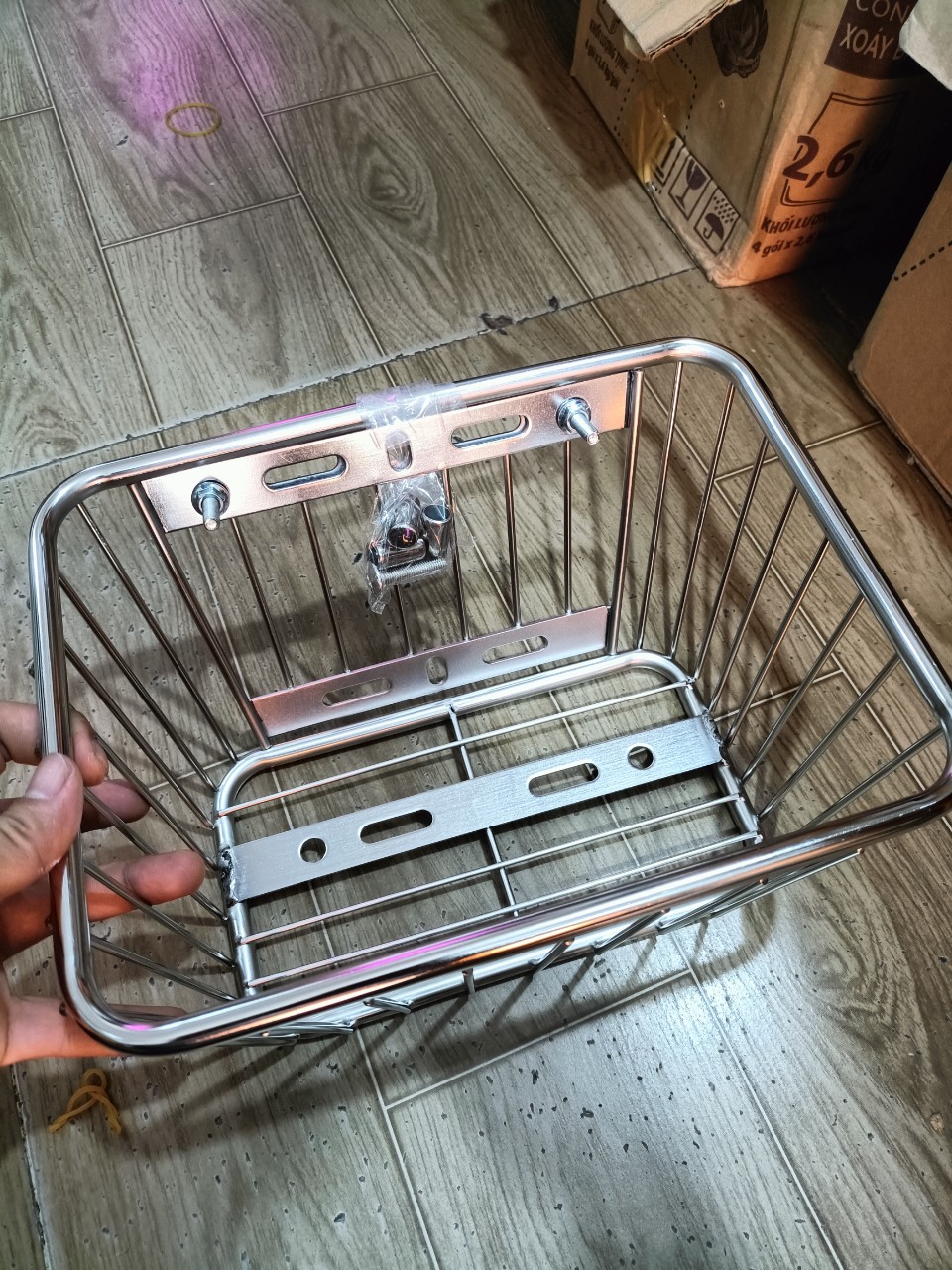 Rổ trước inox cho xe Dream, Wave mẫu 2024