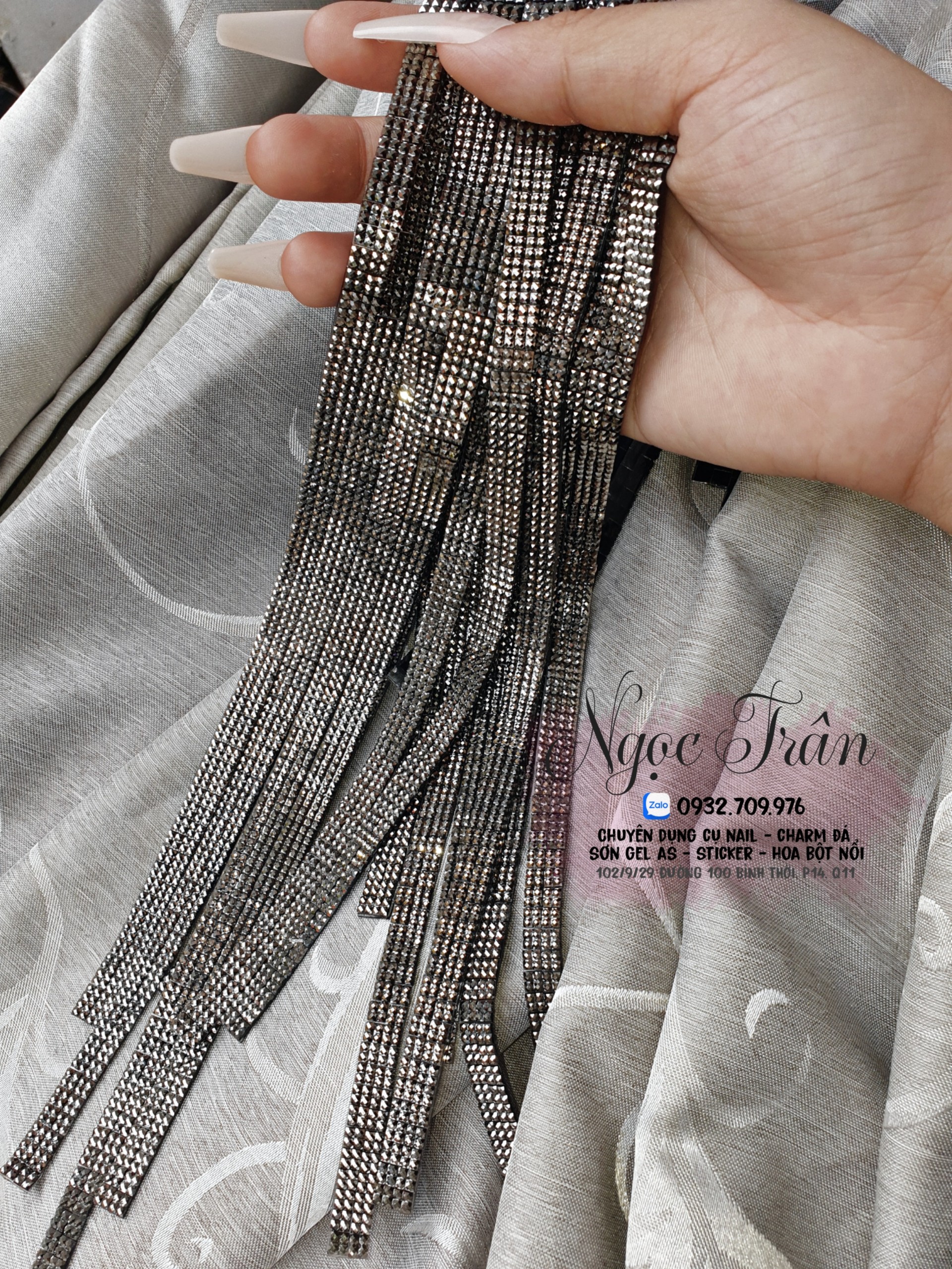 Cuộn Charm Dây Đá Viền Trang Trí Móng