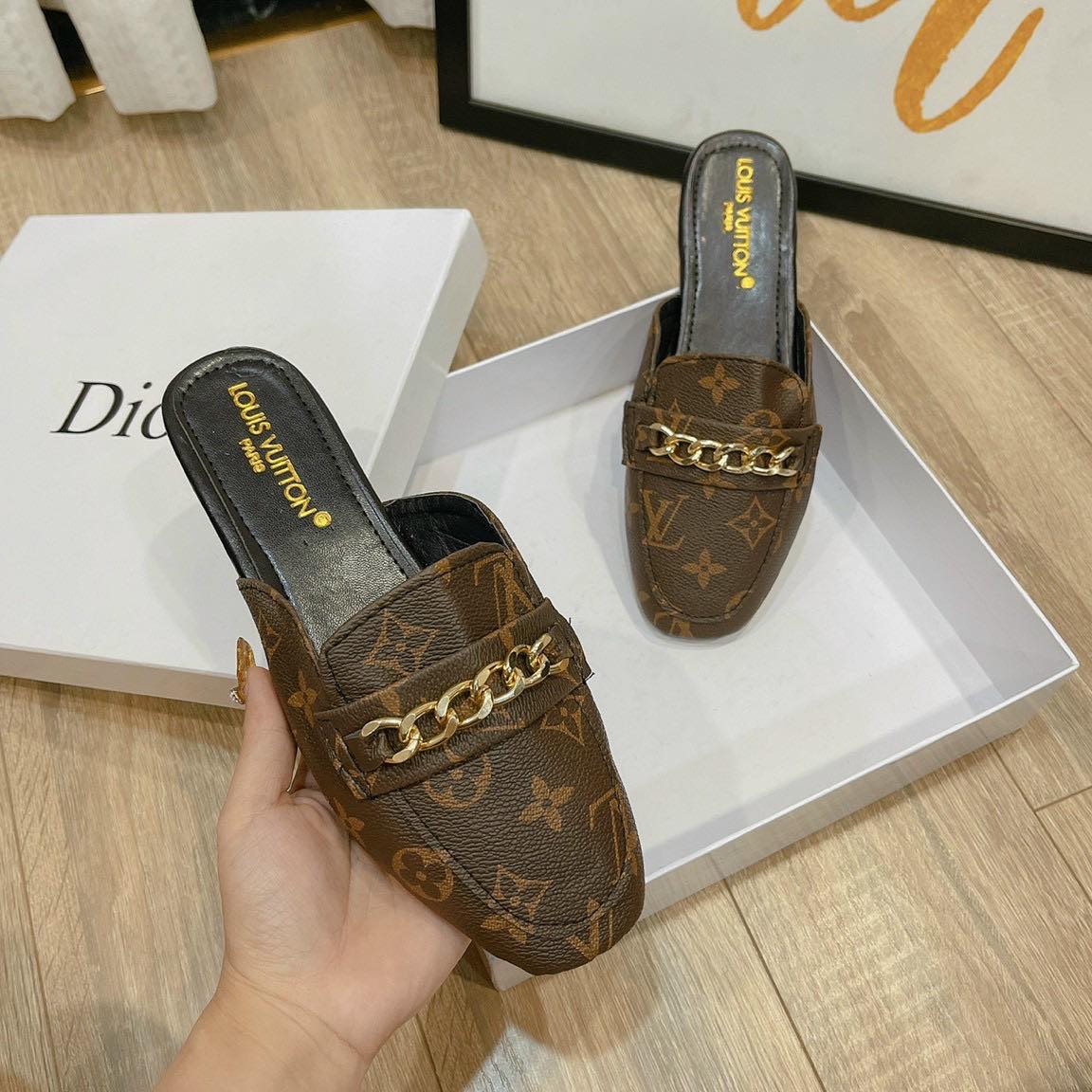 [HCM]SỤC DA XÍCH LV SIÊU HIT