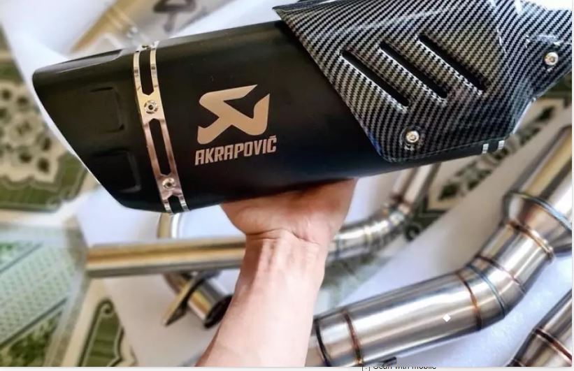 PÔ AKRAPOVIC R1 CARBON