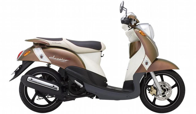 Ốp đèn pha Classico, Mio Classico màu bạc, hàng din Yamaha mới 100%