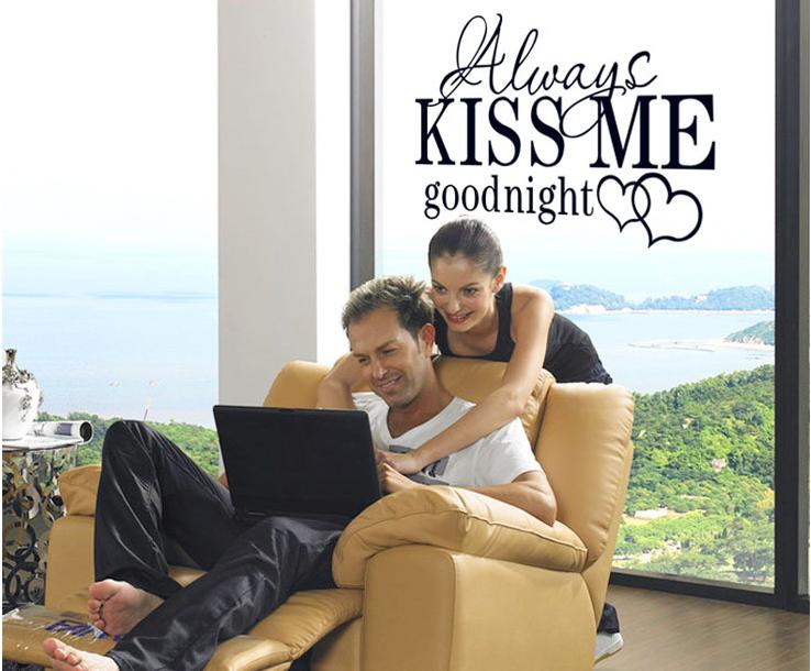 [HCM]Decal trang trí Chữ Kiss Me