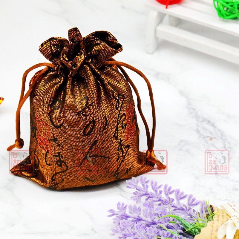 Túi gấm phong thủy đựng đồ cực sang