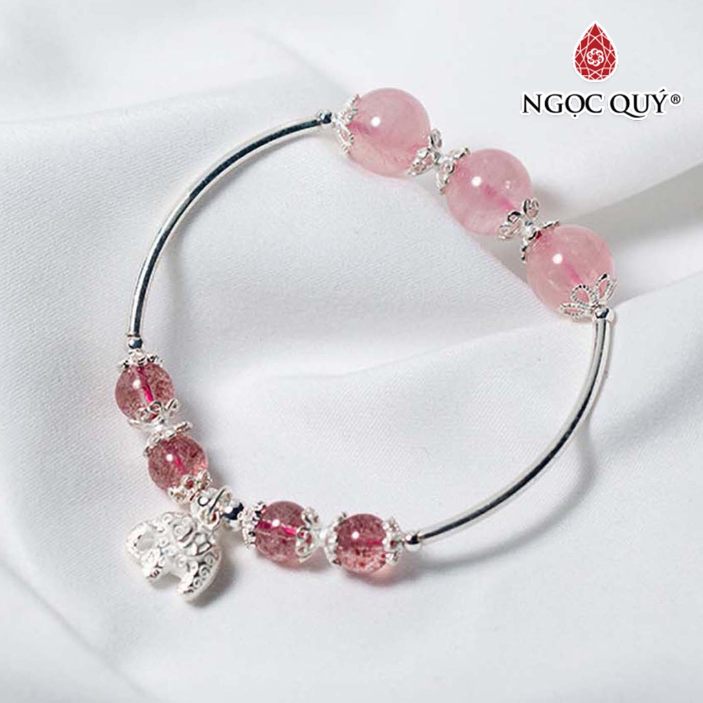 Vòng tay thạch anh hồng charm voi - ngọc quý
