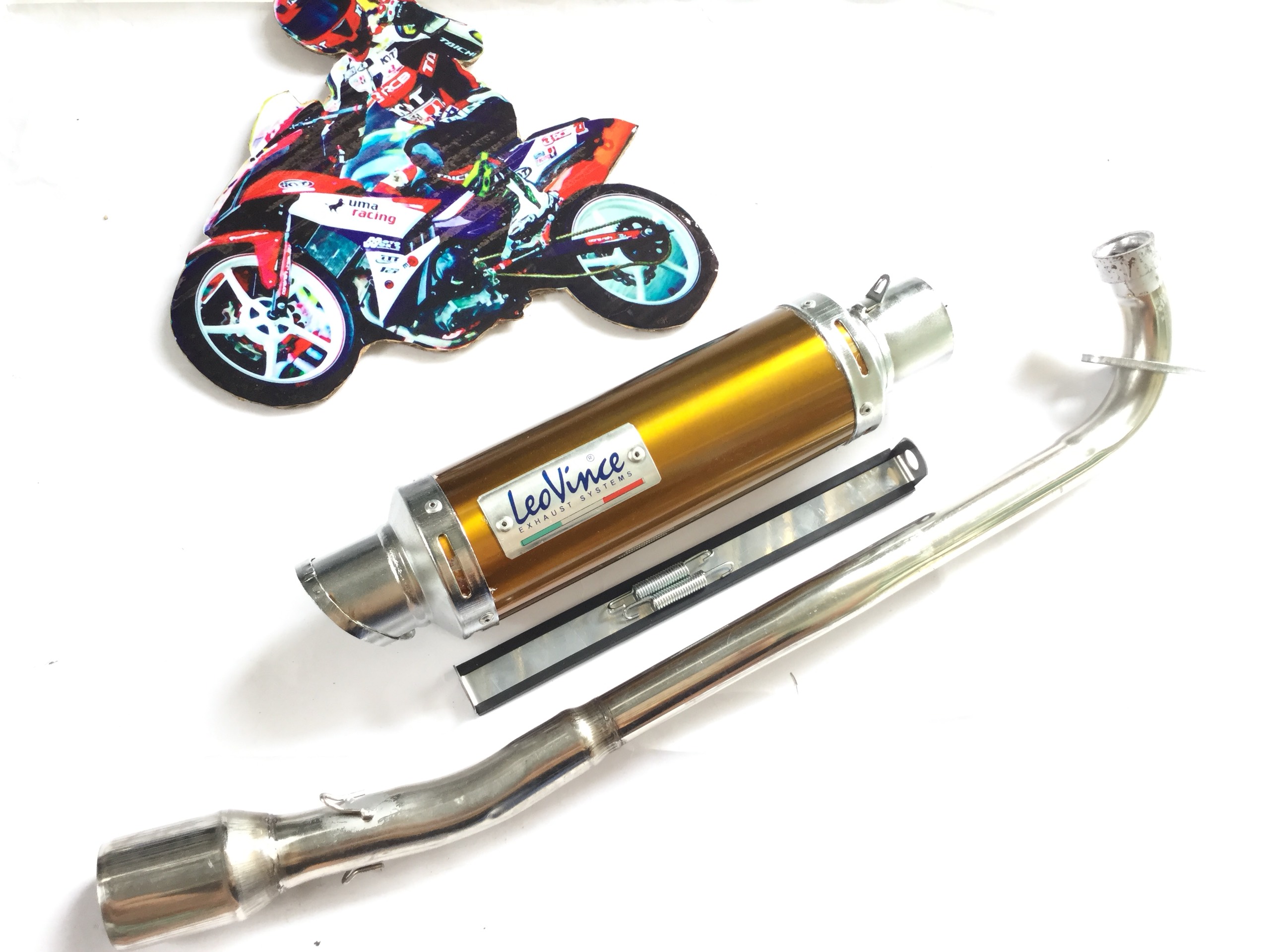 PÔ LEOVINCE VÀNG FULL CỔ GẮN NHIỀU LOẠI XE EXCITER, WINER, SONIC, RAIDER FI,  SATRIA, GSX, SIRIUS, WAVE, AXELO, CUP, DREAM....Sản Phẩm Chất Lượng, Gian Hàng Uy Tín, Giá Cả Cực Tốt, Mua Ngay.