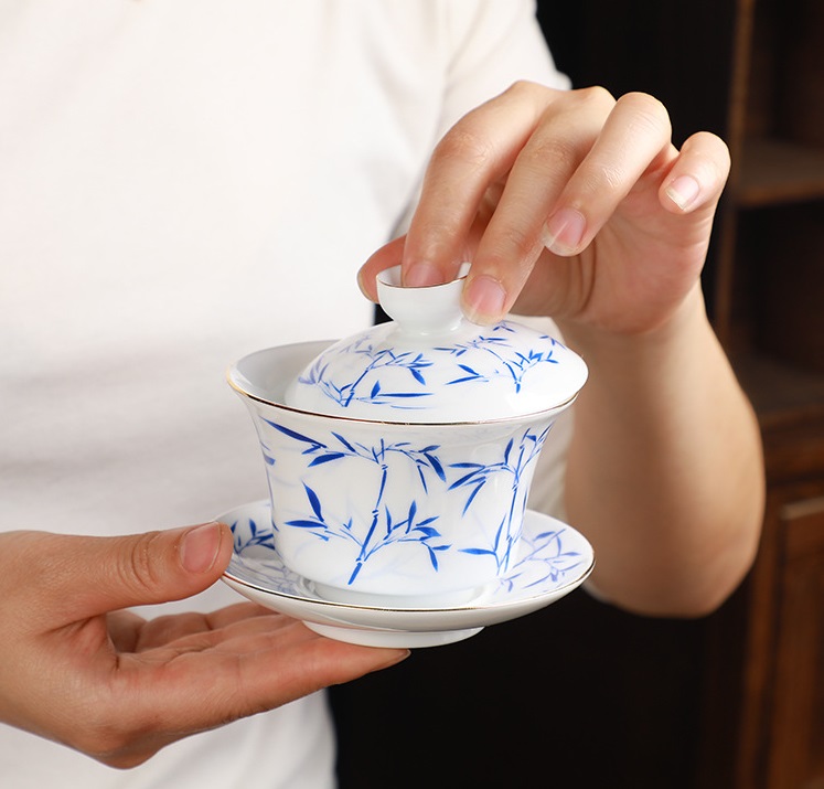 Chén Khải sứ trắng Bạch Định thấu quang 180 ml