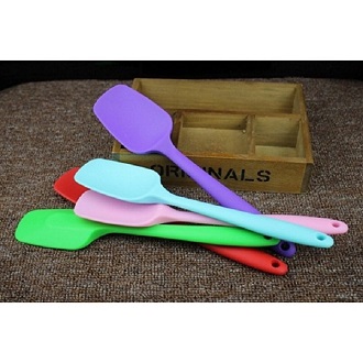 Spatula phới đúc dạng thìa