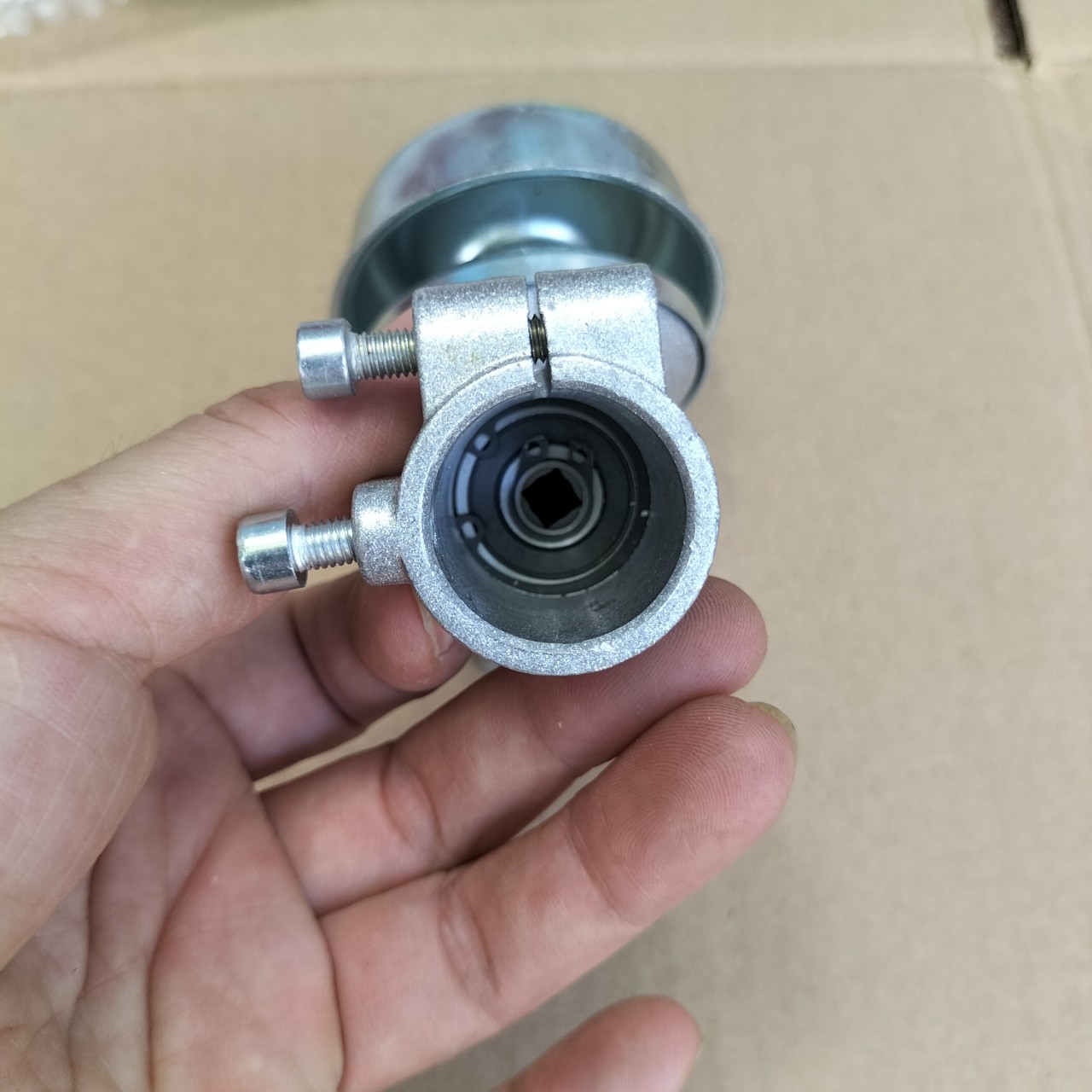 Đầu bò máy cắt cỏ 26mm và 28mm - 9 khía
