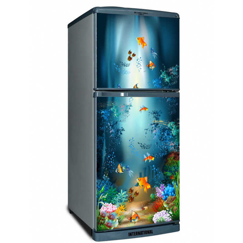 Decal dán trang trí tủ lạnh siêu đẹp Đàn Cá. Decal in trên chất liệu PVC, có keo sẵn ở mặt sau, chỉ cần lột ra và dán.