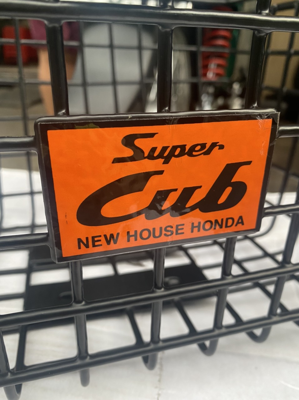 RỔ TRƯỚC XE CUB CÓ NẮP ( ĐẶC BIỆT )
