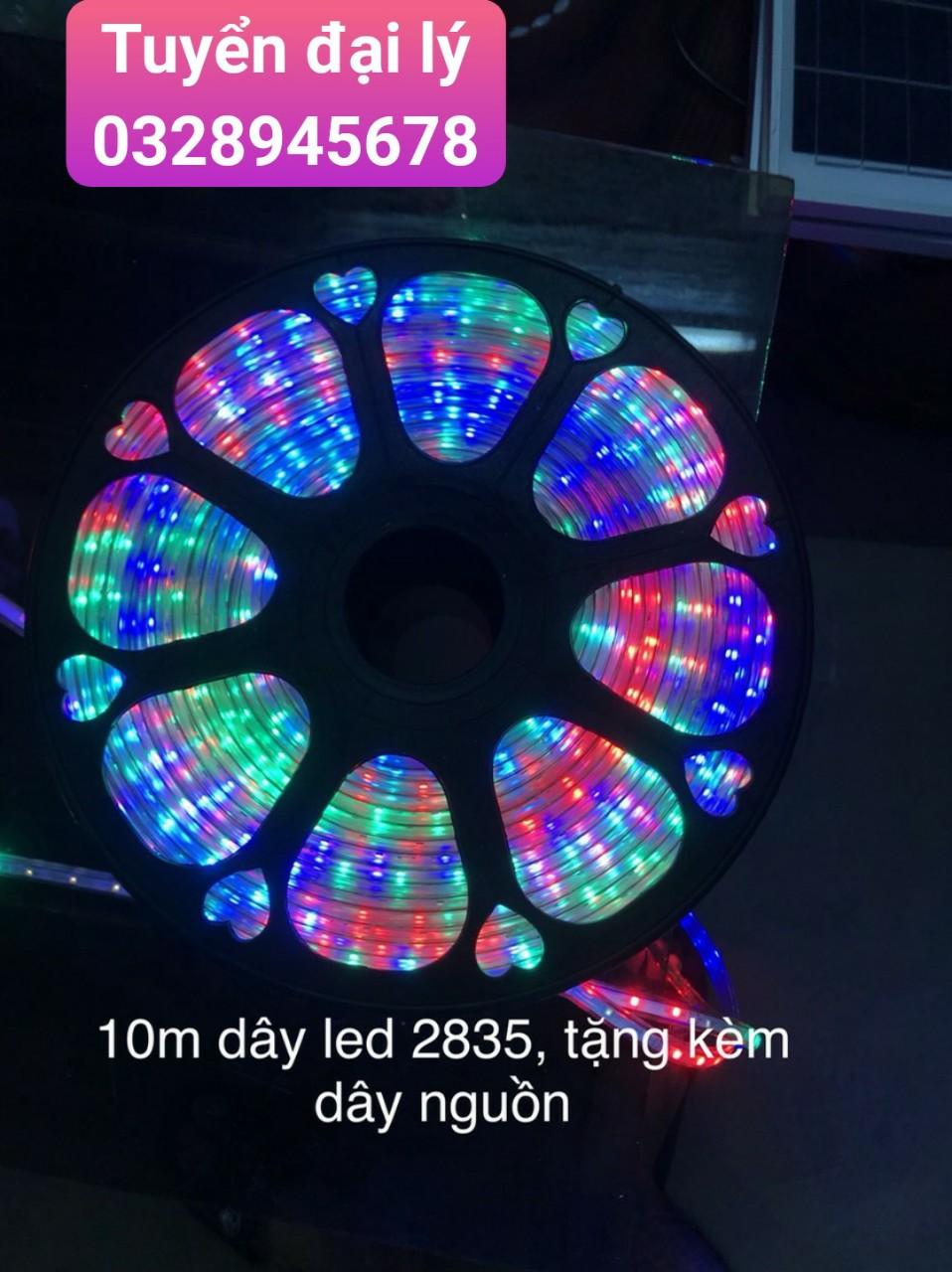 led đuổi 6 màu,2835 100m tặng 2 dây nguồn