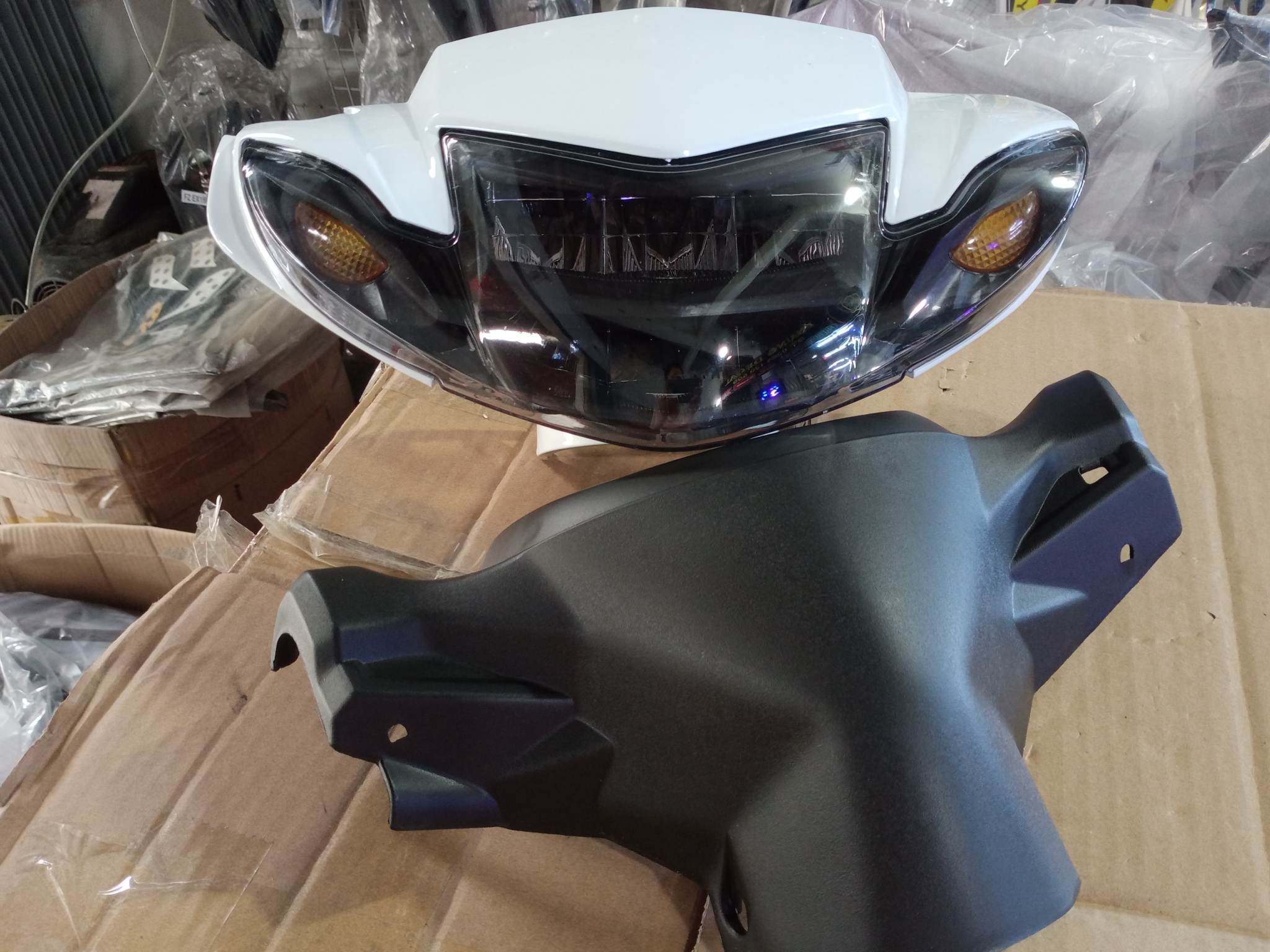 Trọn bộ Đầu đèn 2 tầng lắp Sirius 50-110cc