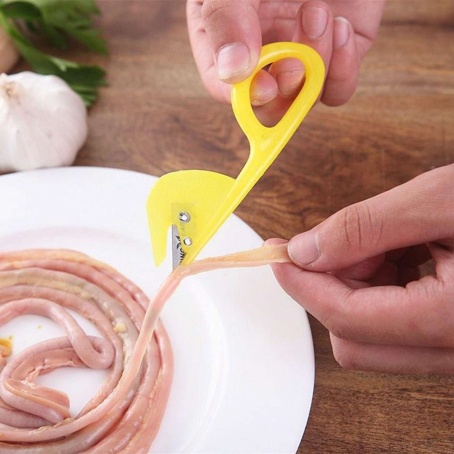 Dụng cụ làm lòng gà tiện lợi