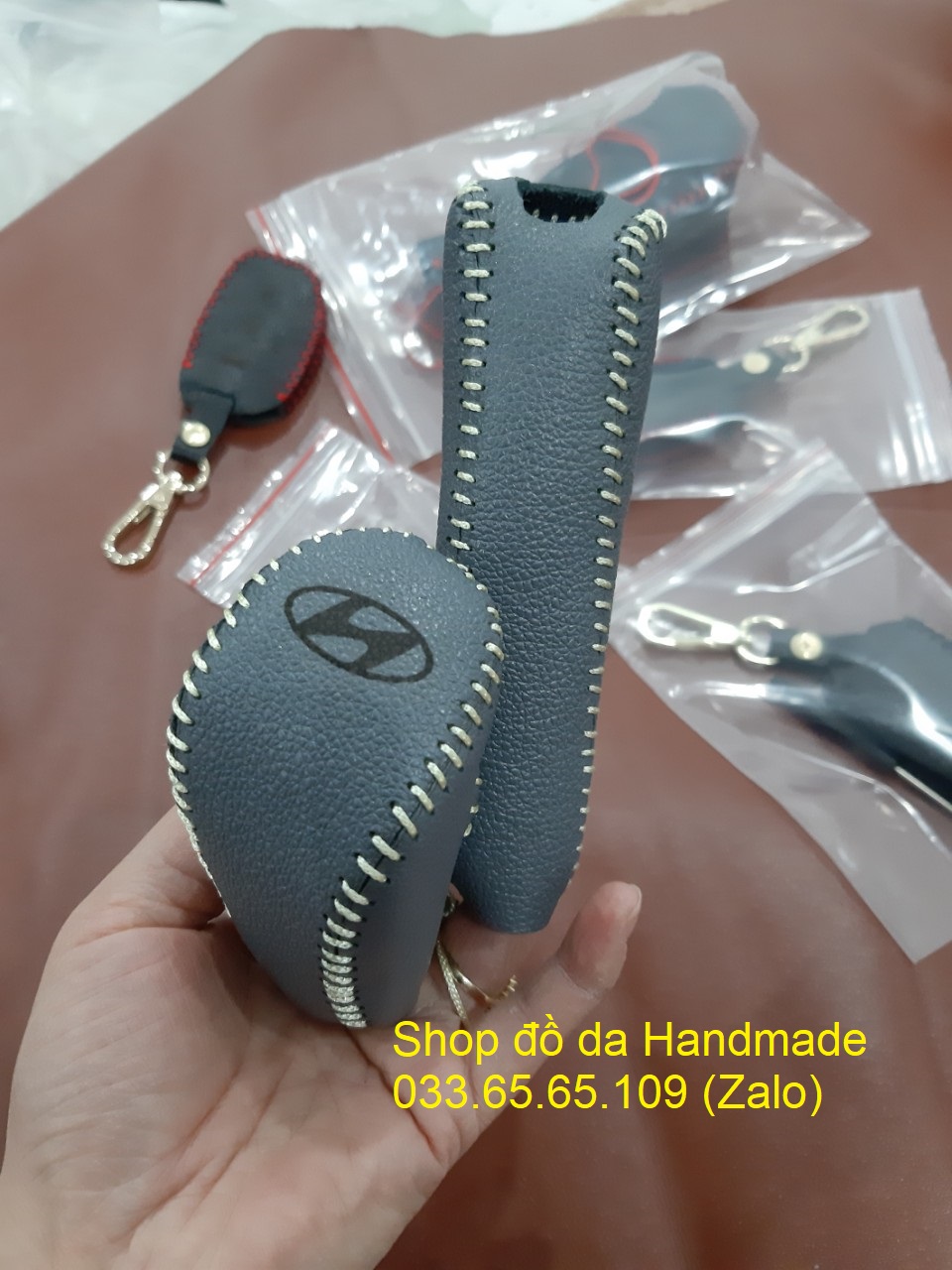 Bọc da cần số & phanh tay xe Hyundai I10 (AT) số tự động băng da bò