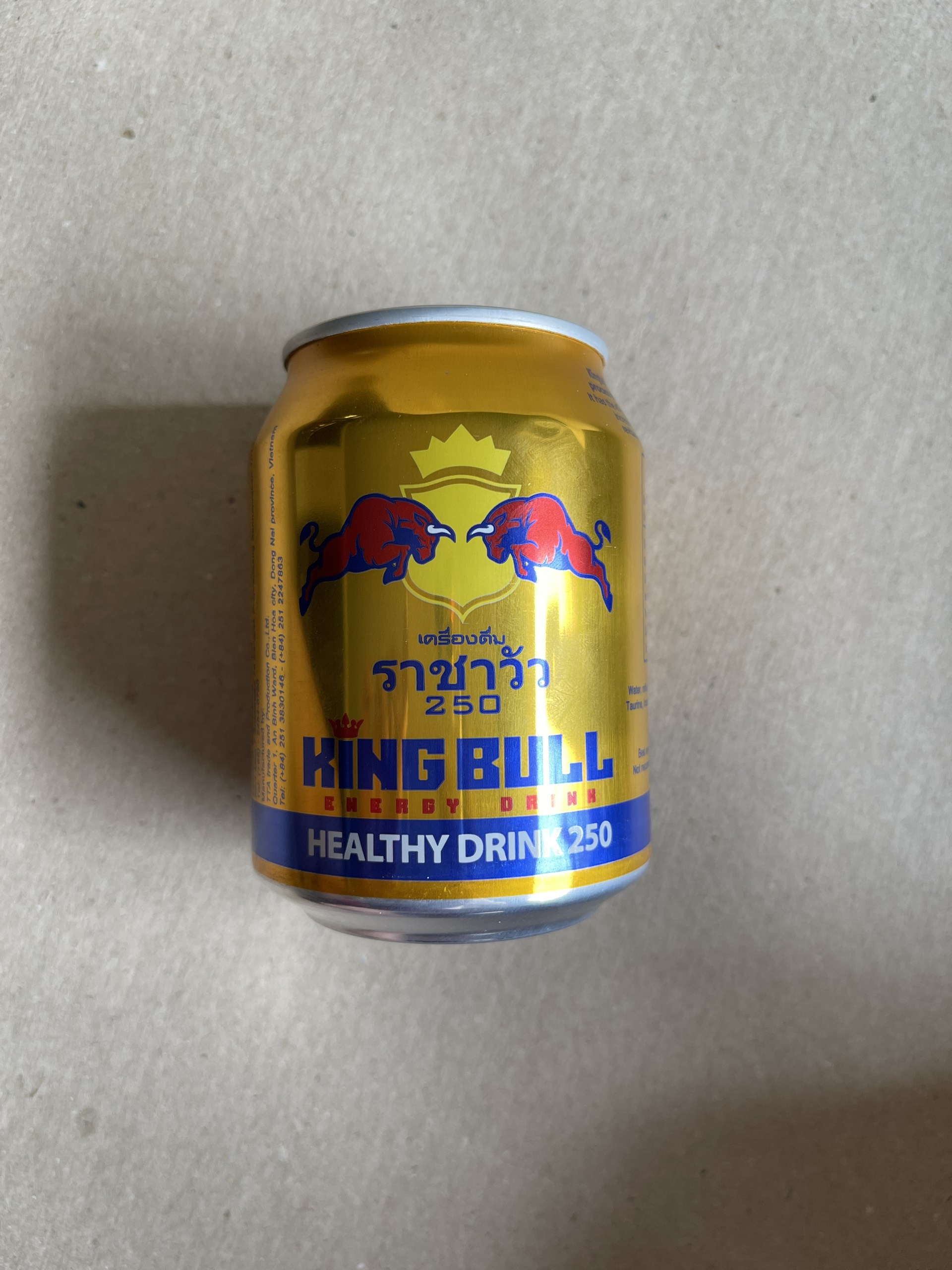 Nước tăng lực/ Bò Húc Thái King Bull