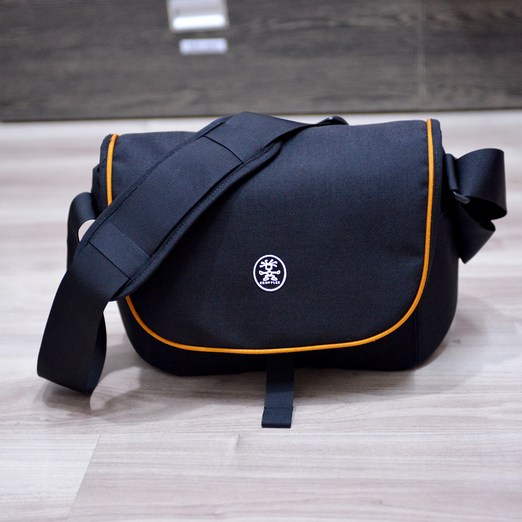 [HCM]Túi máy ảnh Crumpler CupCake 7500 Hình thật