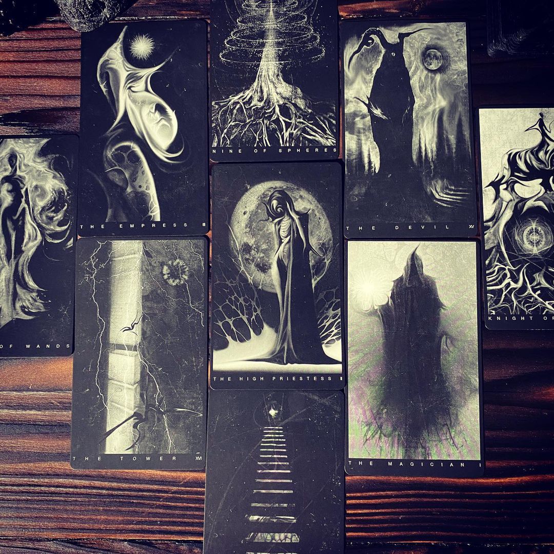 Black Tarot