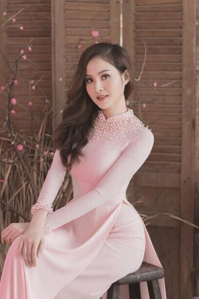 (xả lẻ size) Áo dài truyền thống màu hồng đính ngọc vải lụa mềm mịn co dãn thoáng mát