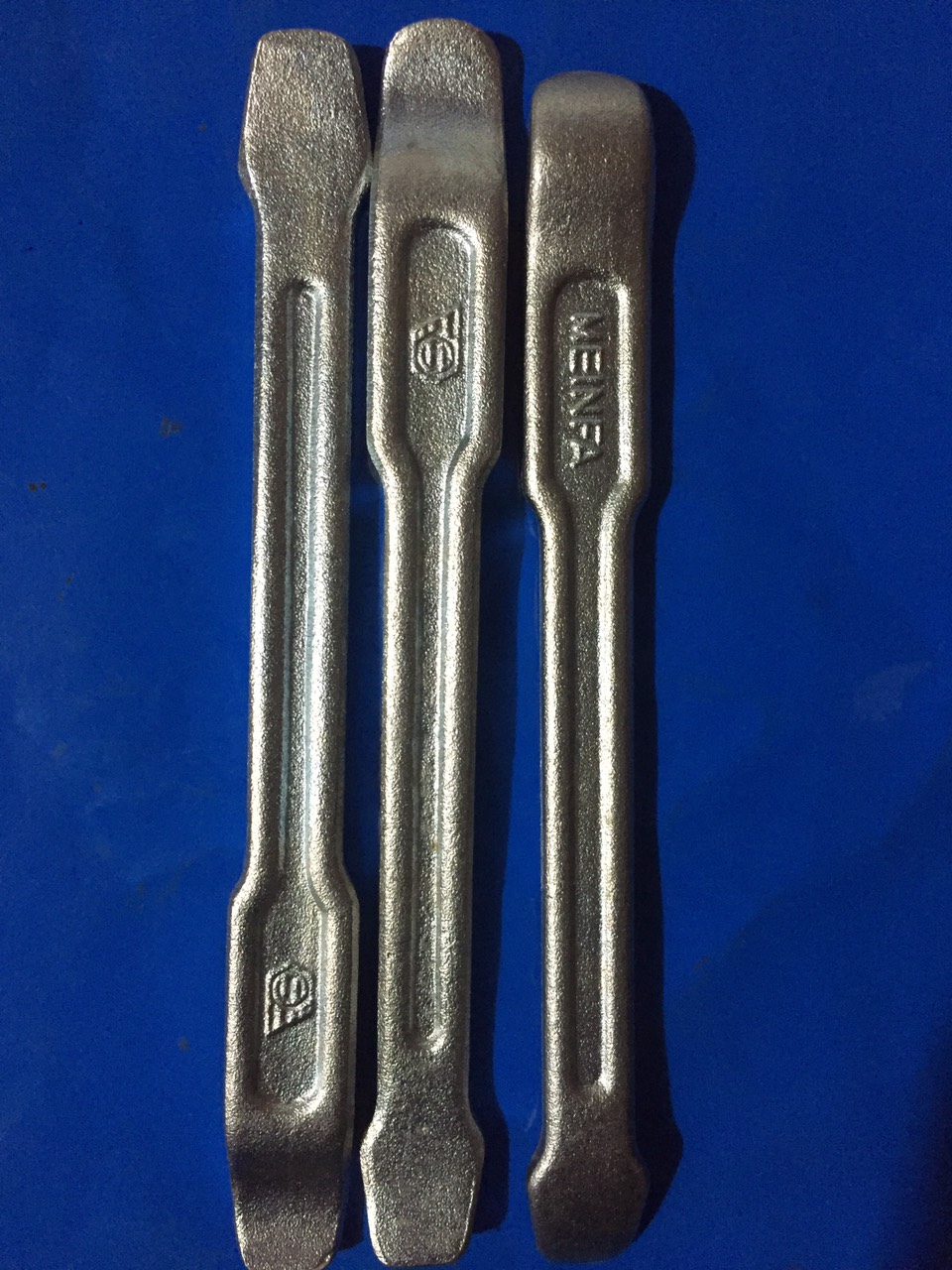 Móc lốp. Bộ 3 móc lốp xe máy Meinfa. dài 30cm, hàng icu móc lốp hàng cực chất