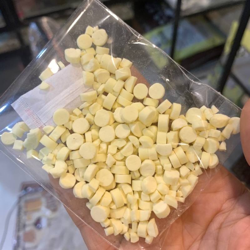 Phomai cục gói nhỏ, cam kết hàng đúng mô tả, cam kết hàng đúng mô tả, chất lượng đảm bảo, xin vui lòng inbox shop để được tư vấn thêm