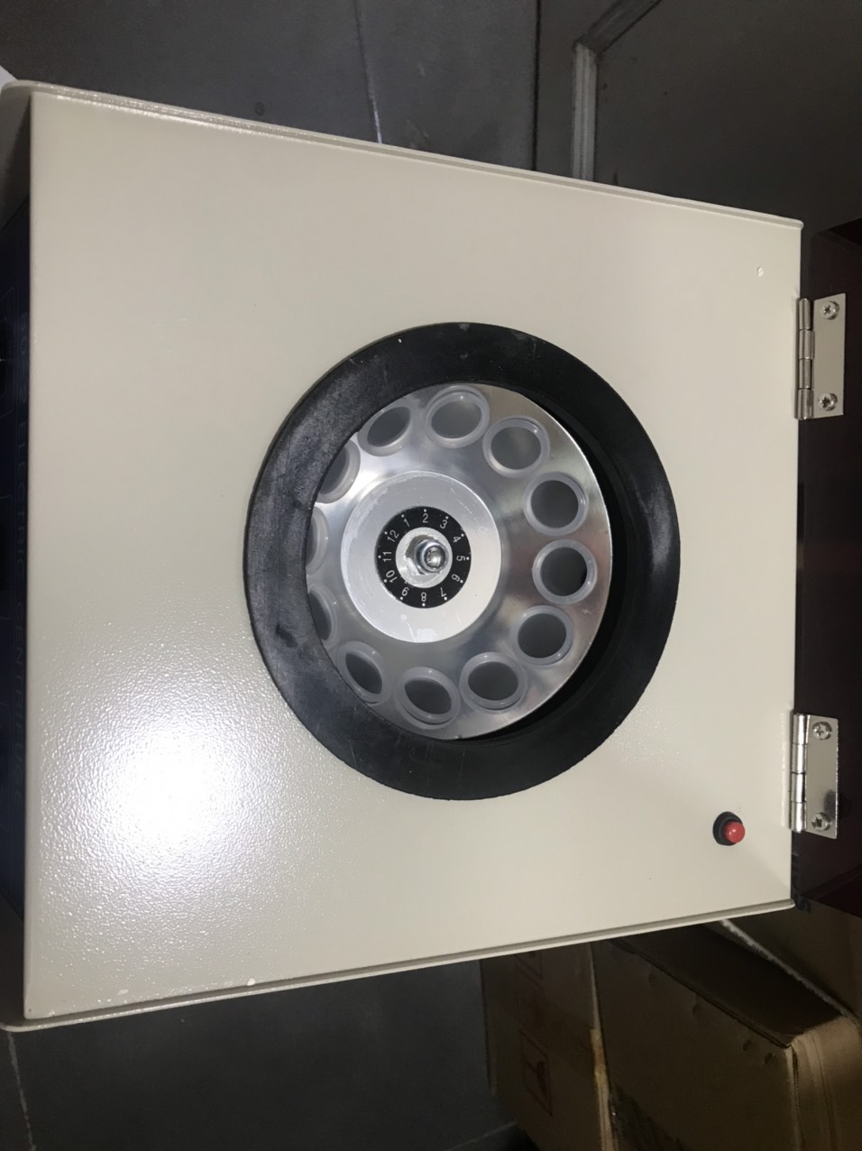 Máy quay ly tâm Electronic Centrifuge dùng trong PRP