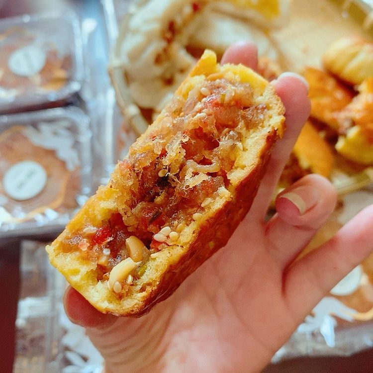 BÁNH NƯỚNG THẬP CẨM GÀ QUAY