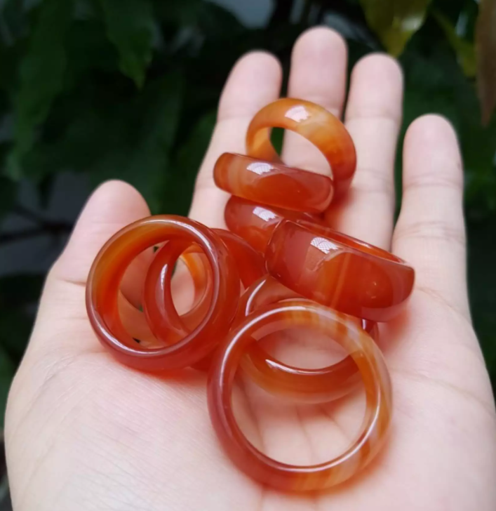 [HCM]Nhẫn mã não ngọc huyết thời trang mớiđá sáng bóngđủ side bao đẹp