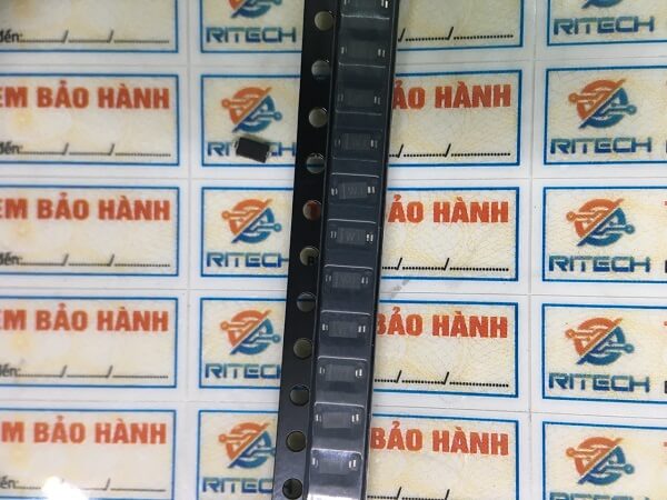 [Combo 20 chiếc] BZT52C13 ký hiệu WI Diode zener 13V SOD-123