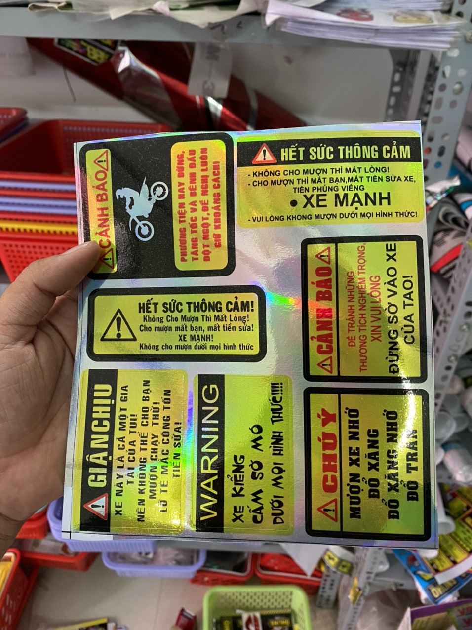Logo cảnh báo 7 màu