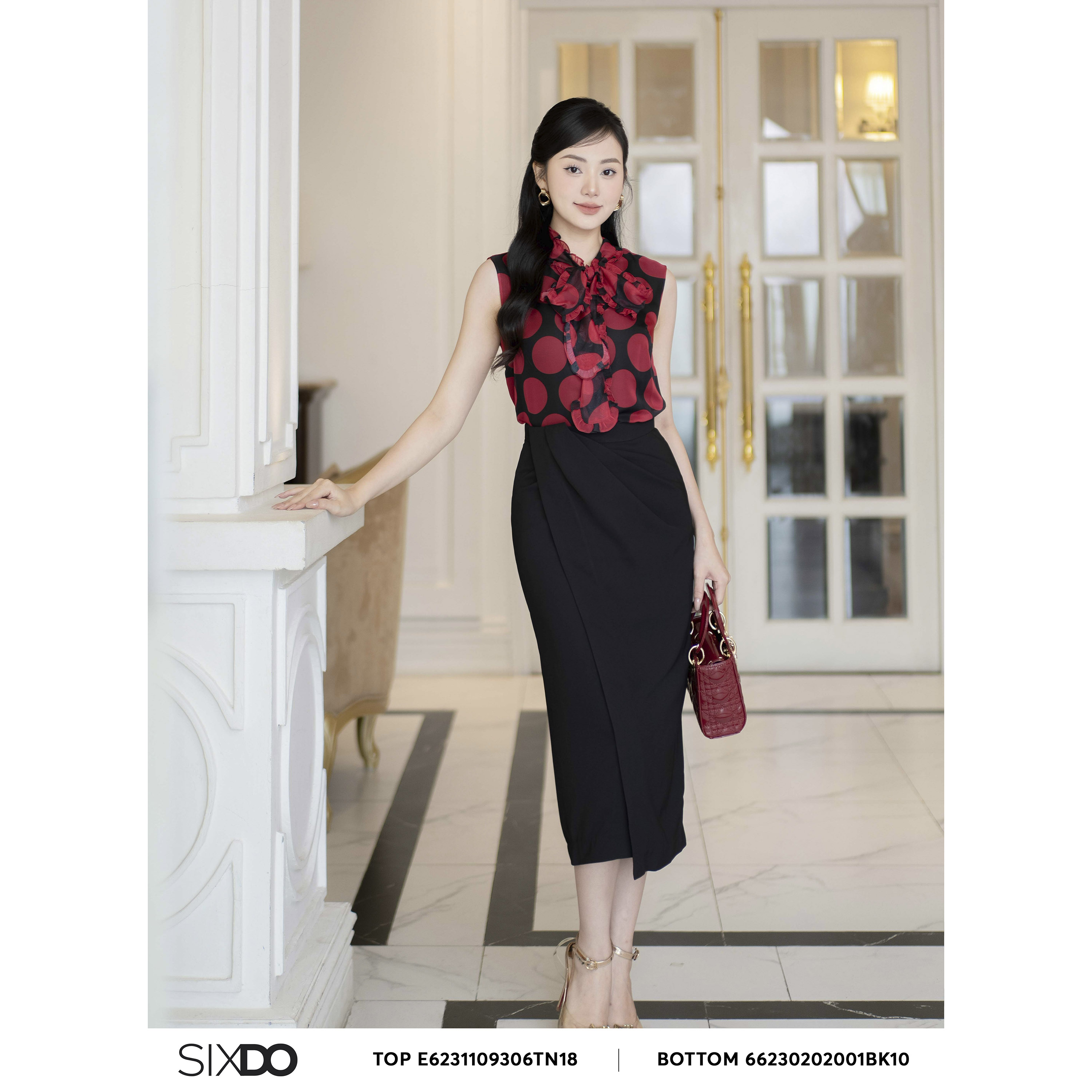 Áo voan nữ chấm bi đỏ sát nách SIXDO (Black Polka Dot Voile Top)
