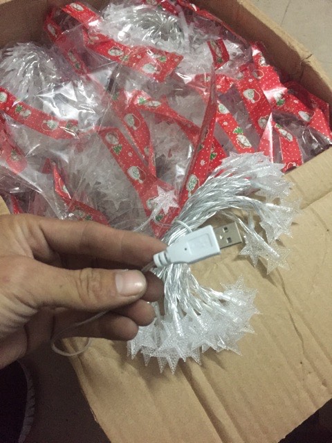 Đèn Ngôi Sao Không Nháy Vàng Ấm Trang Trí