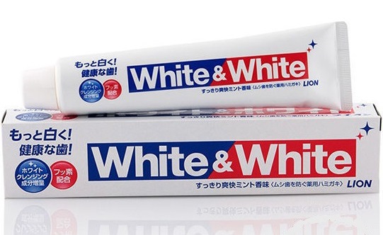 [HCM]Kem đánh răng White & White Nhật Lion 150g