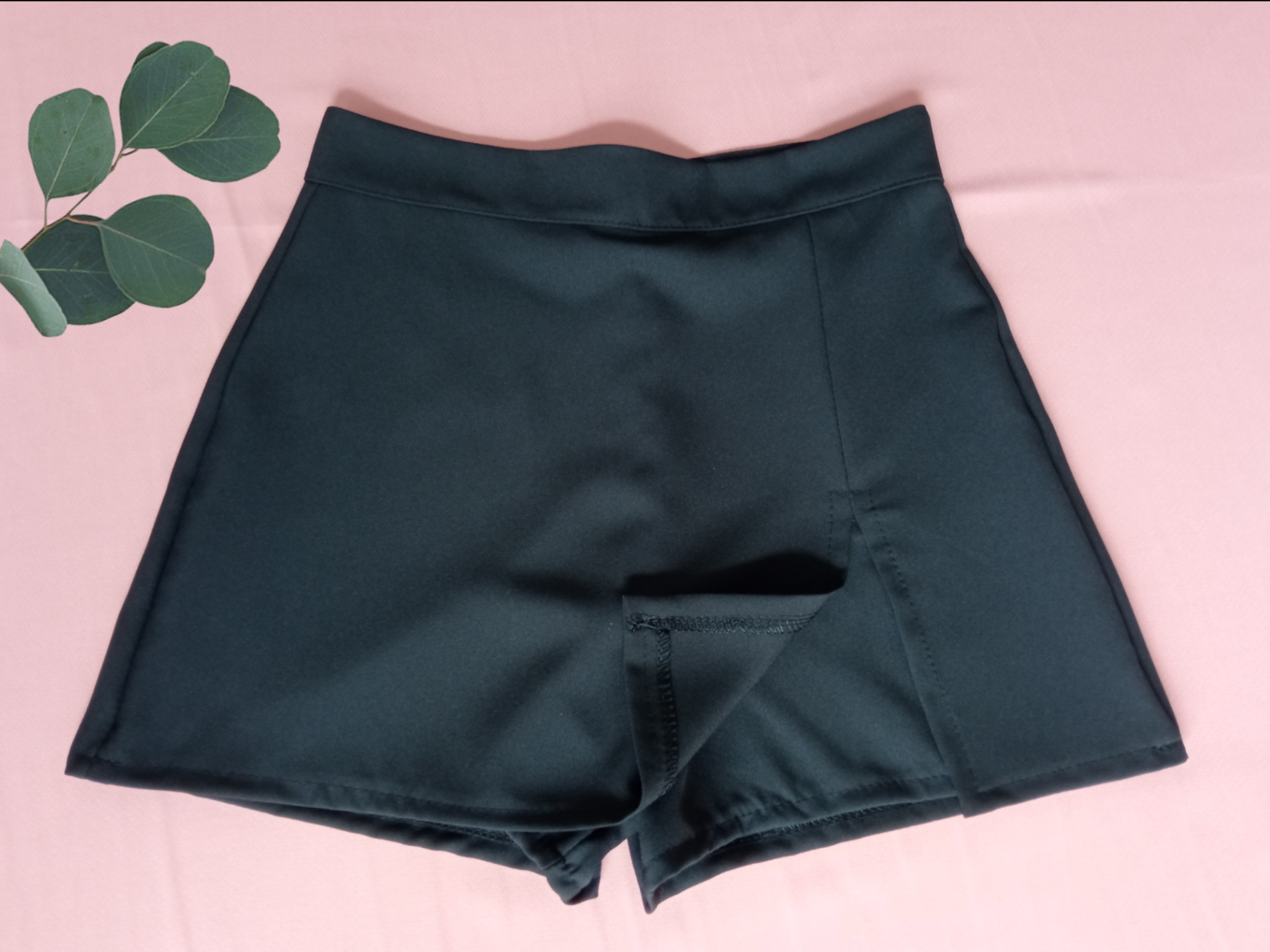 Quần giả váy kiểu xẻ một bên - B013