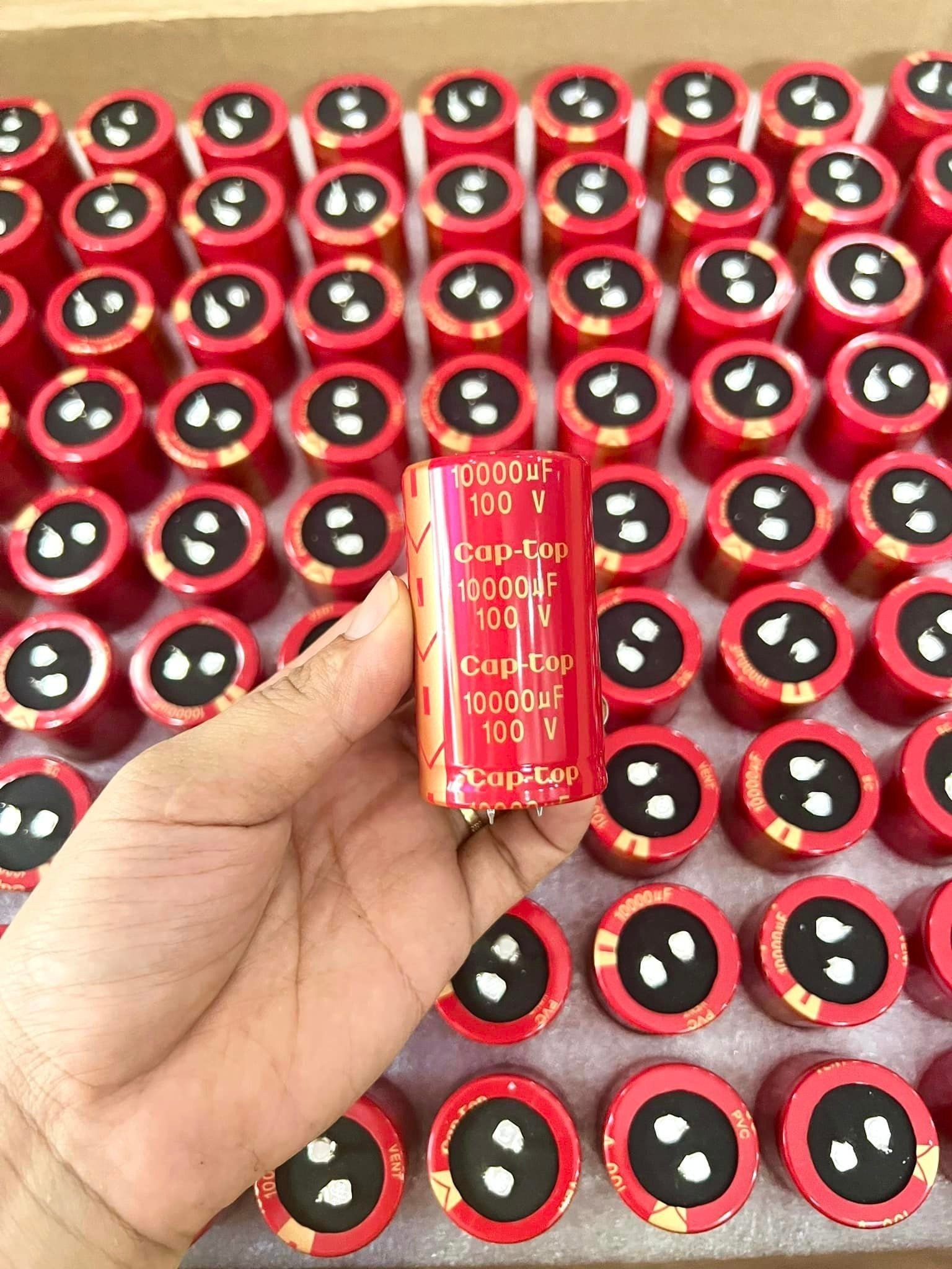 Tụ nguồn 100v 10000 uF Captop 35x60