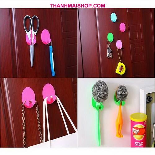 [HCM]Vỉ 2 móc treo phích cắm điện đồ dùng đa năng