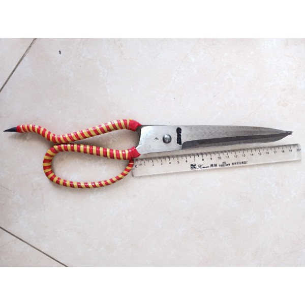 Hand-Stretched Fabric Cutting Scissors
