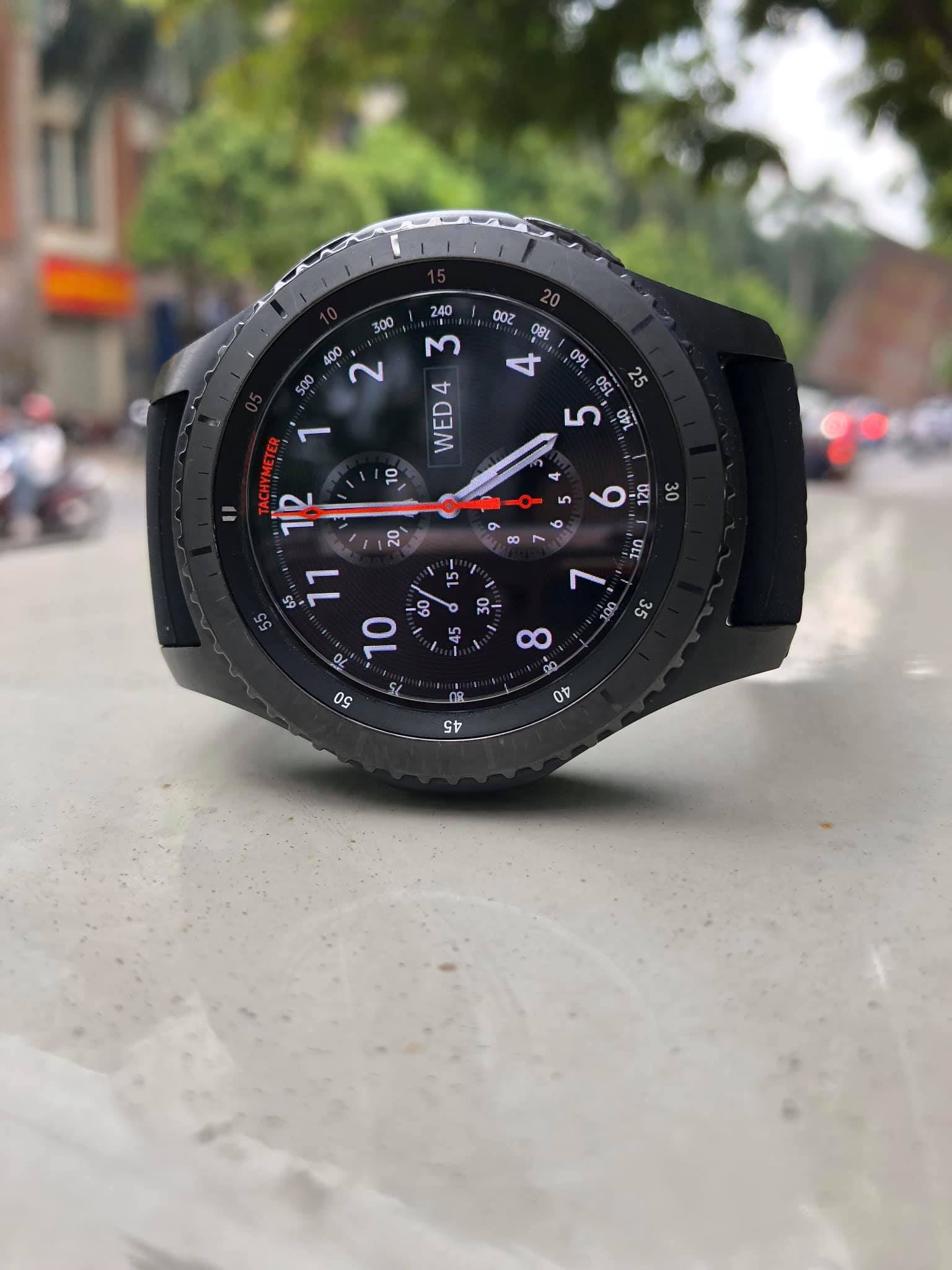 Đồng hồ thông minh Samsung Gear S3 Frontier