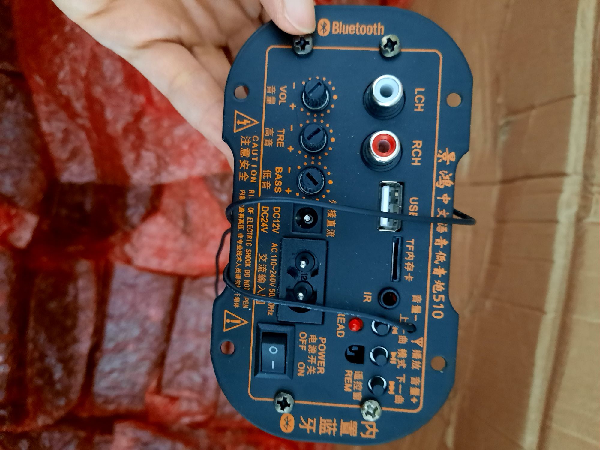 Mạch Loa Crown Có Bluetooth - khuyếch đại âm thanh 12V -220V ( Màu ngẫu Nhiên Không Chọn)