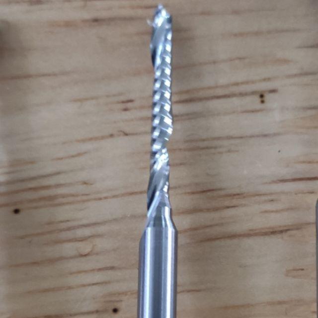 Mũi CNC xoắn 1 me 3.175 lưỡi 2mm