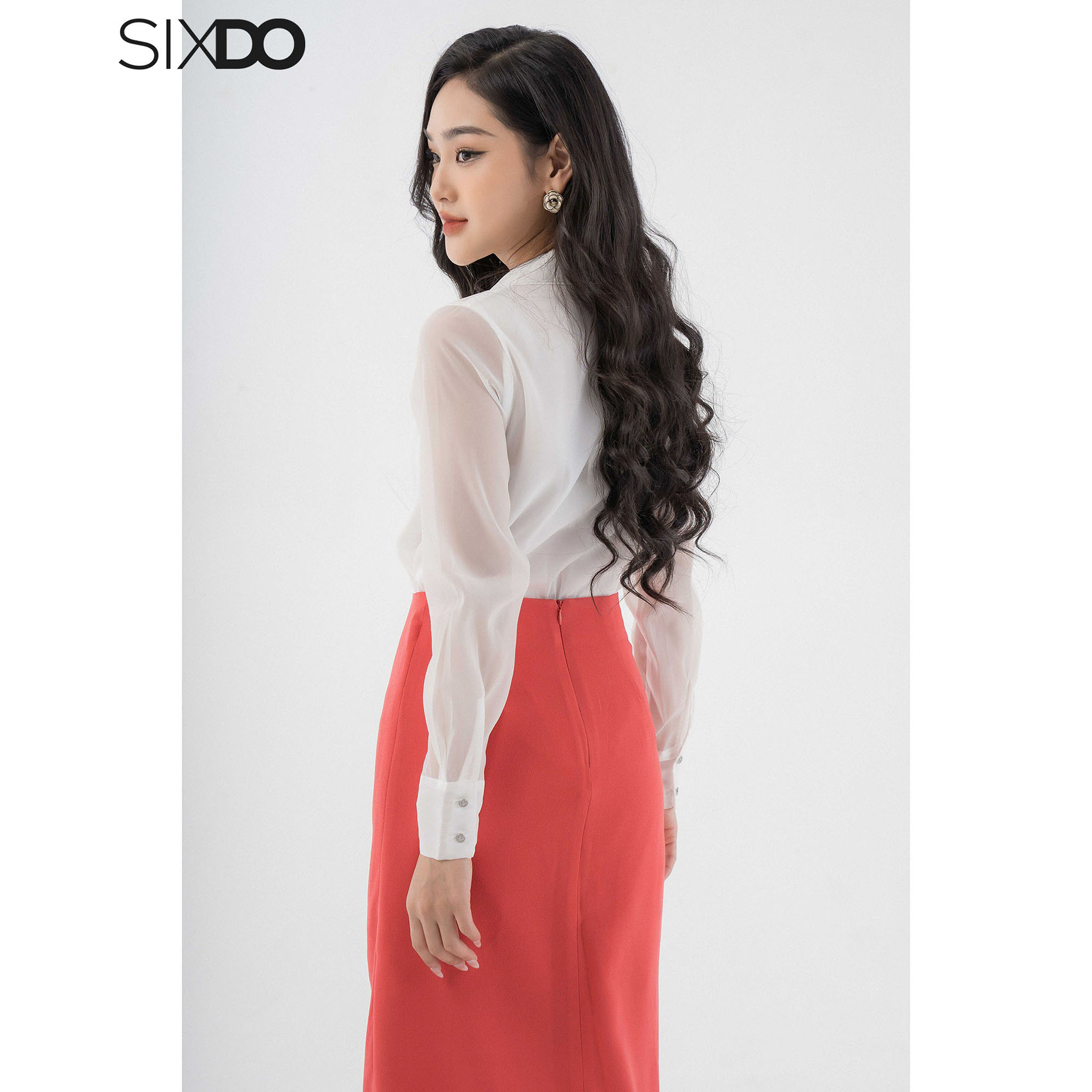 Áo sơ mi nữ trắng cổ V phối bèo SIXDO (White Frilled Stand Collar Top)