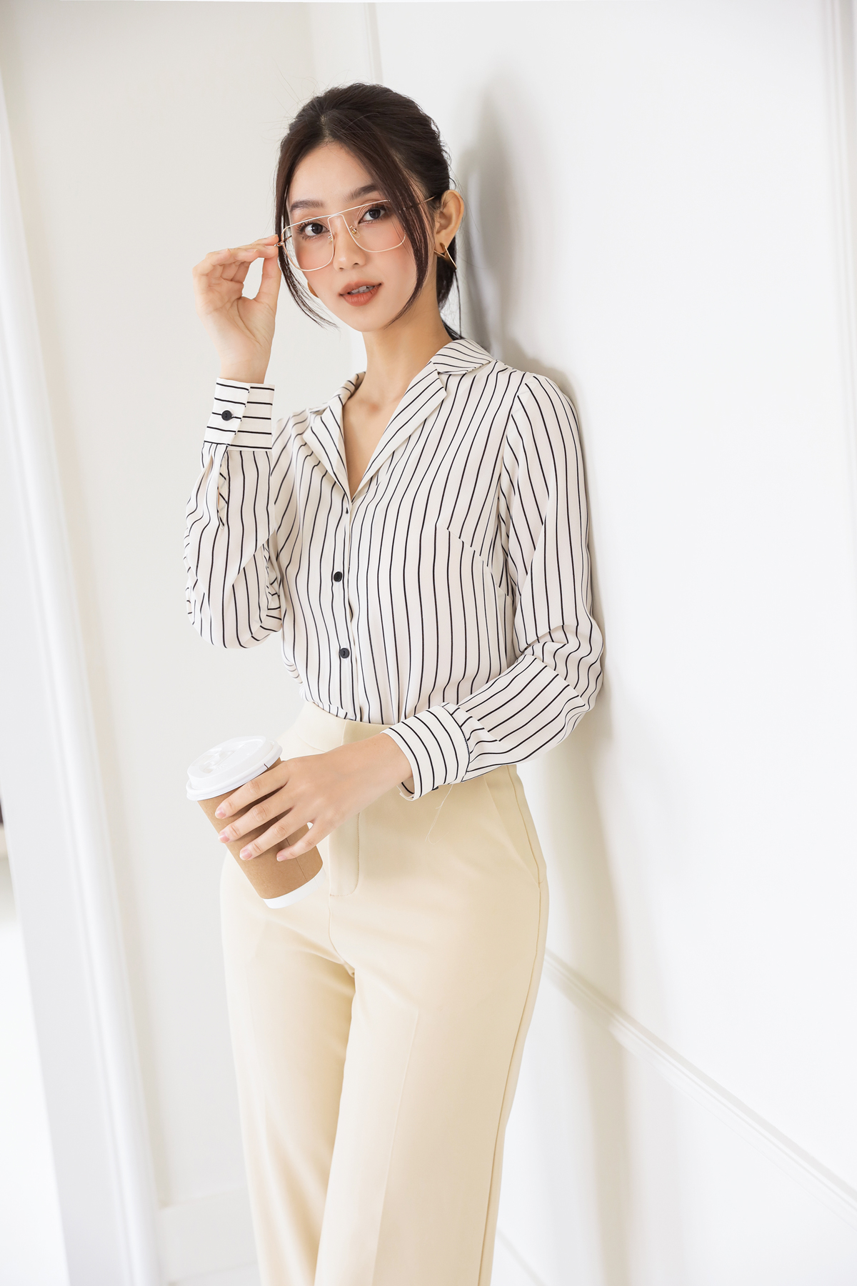 Áo Sơ Mi Nữ Cổ Vest GILLEE Tay Dài Lụa Sọc Thanh Lịch