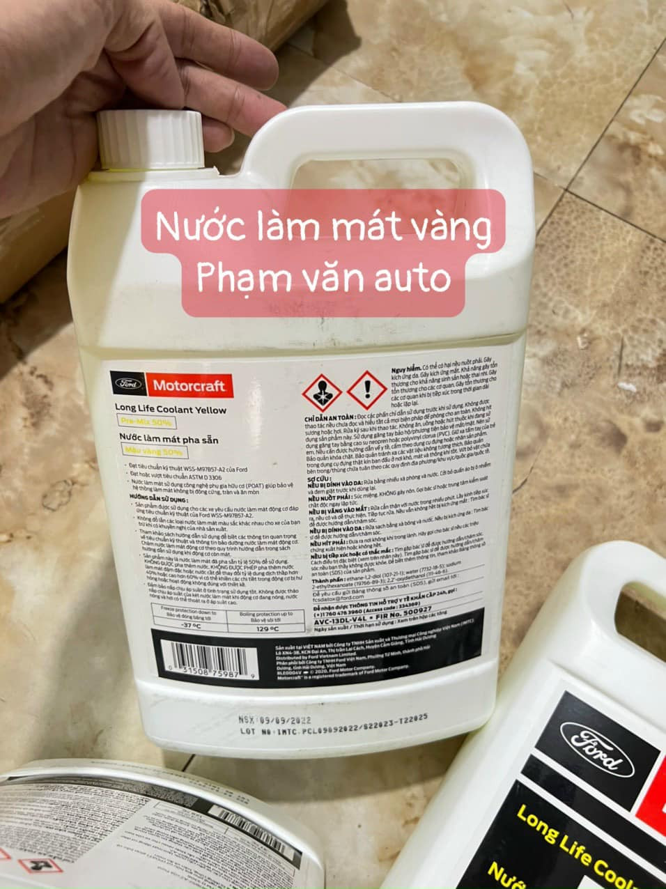 CHÍNH HÃNG) Nước làm mát màu vàng Motorcaft dùng cho dòng xe Ford Phạm Văn auto chất lượng cao