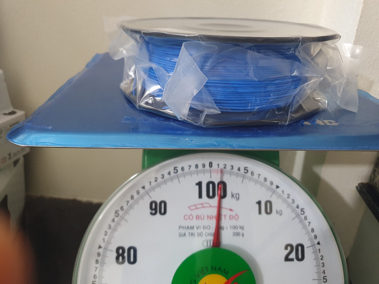 Cuộn nhựa PLA 1.75mm in 3D 1kg thuần không pha