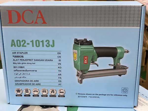 Súng bắn đinh hơi dca a02-1013j đinh u
