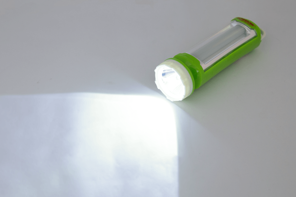 ĐÈN PIN ĐA NĂNG SUNHOUSE SHE-4200 bảo hành 6 tháng