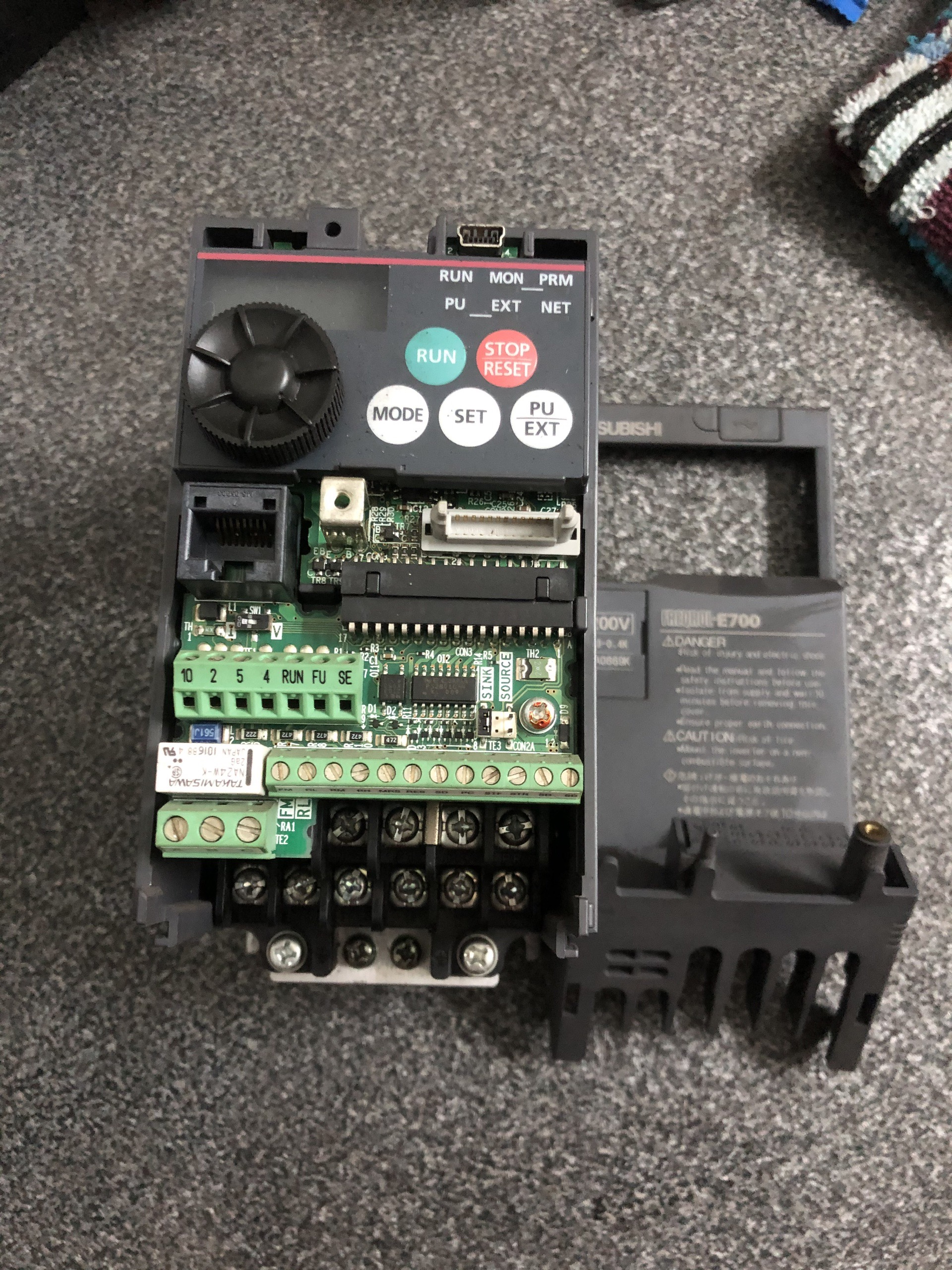 Biến tần cũ Mitsubishi 1pha 3pha 220V