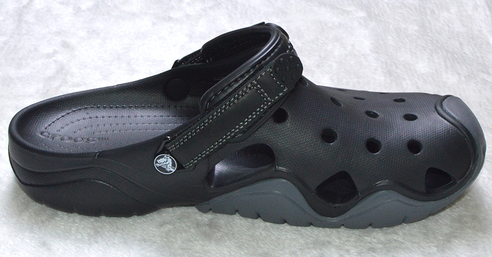 Crocs nhựa nam màu đen phối xám